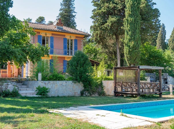 Contes, Provence-Alpes-Côte d'Azur 06390