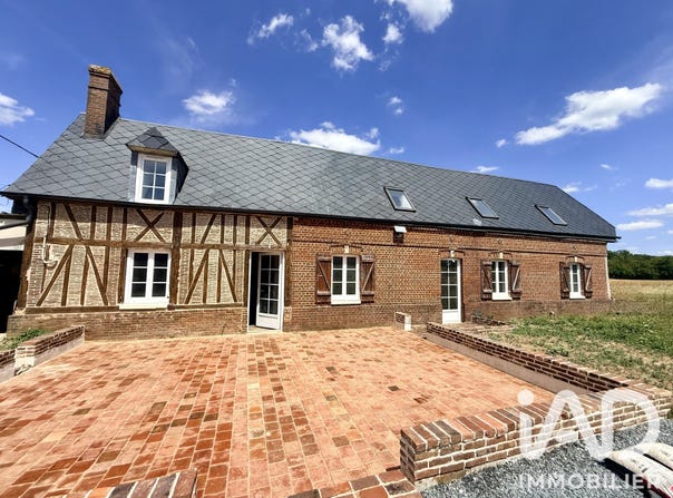 Mesnil-en-Ouche, Normandy 27410