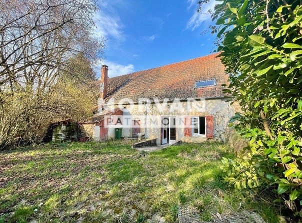 Maux, Burgundy 58290