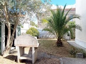 Saintes, Poitou-Charentes 17100
