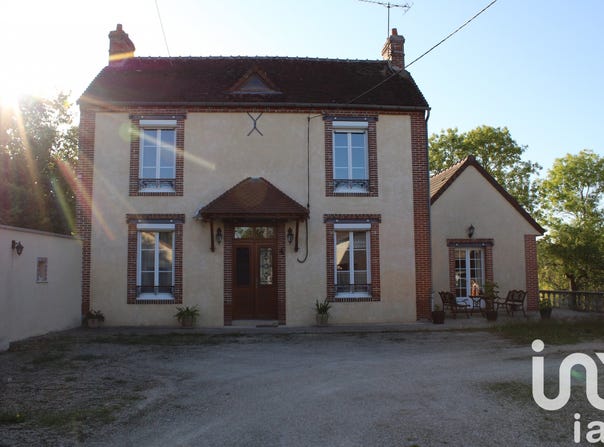 Champlay, Bourgogne-Franche-Comté 89300
