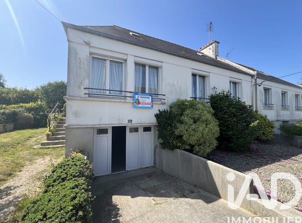 Lesneven, Brittany 29260