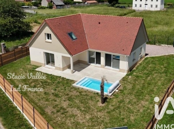 Le Neubourg, Normandy 27110