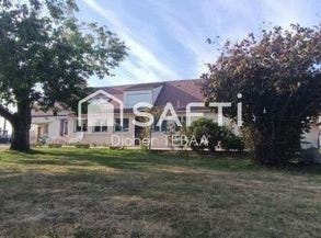La Loupe, Centre 28240