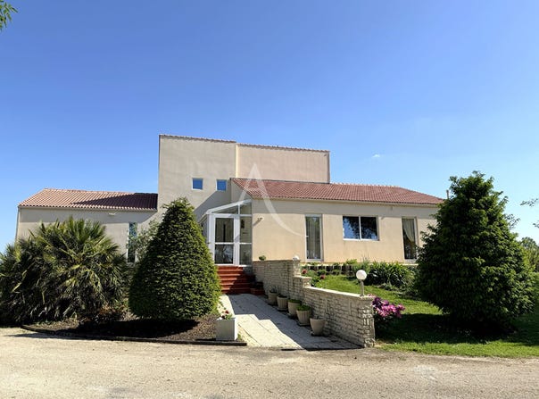 LA JONCHRE, Pays de la Loire 85540