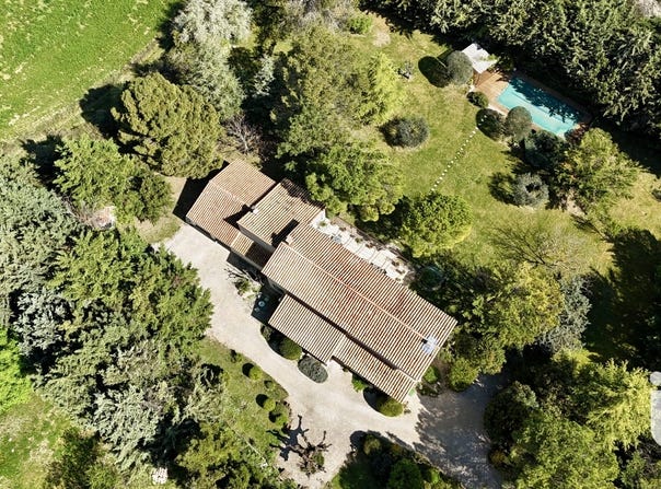Lussan, Occitanie 30580