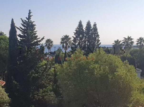 Antibes, Provence-Alpes-Côte-d'Azur 06160