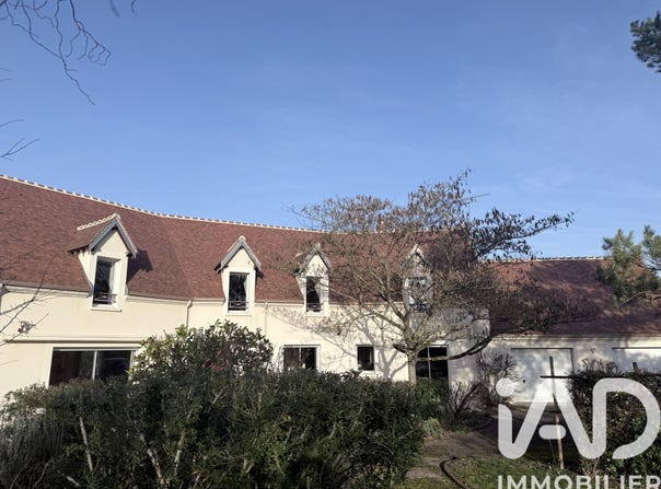 Champlay, Bourgogne-Franche-Comté 89300