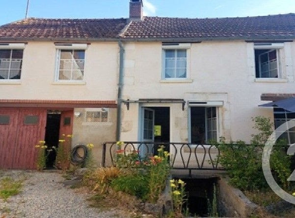 Crain, Burgundy 89480