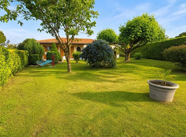 Teuillac, Gironde 33710