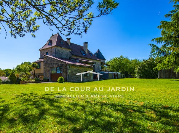 VARAIRE, Occitanie 46260