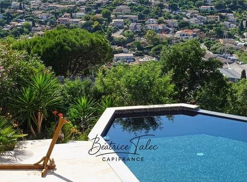 LE LAVANDOU, Provence-Alpes-Côte d'Azur 83980