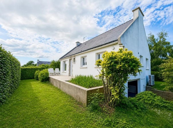 Moëlan-sur-Mer, Brittany 29350
