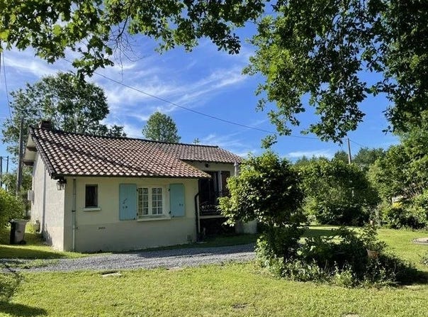 Rochechouart, Limousin 87600