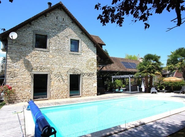 Chalon-sur-Saône, Burgundy 71100