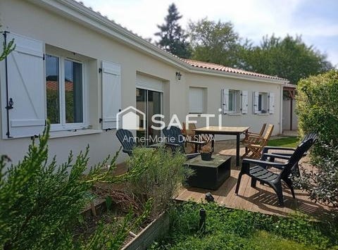 Chauvigny, Poitou-Charentes 86300