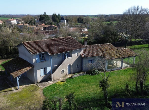 Saint-Gaudent, Poitou-Charentes 86400