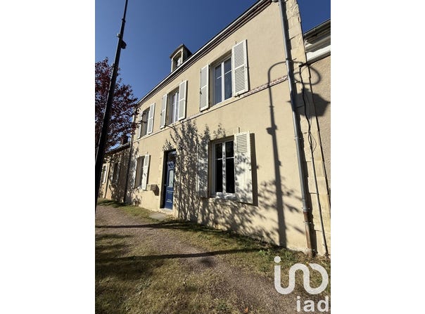 Saint-Pierre-le-Moûtier, Bourgogne-Franche-Comté 58240
