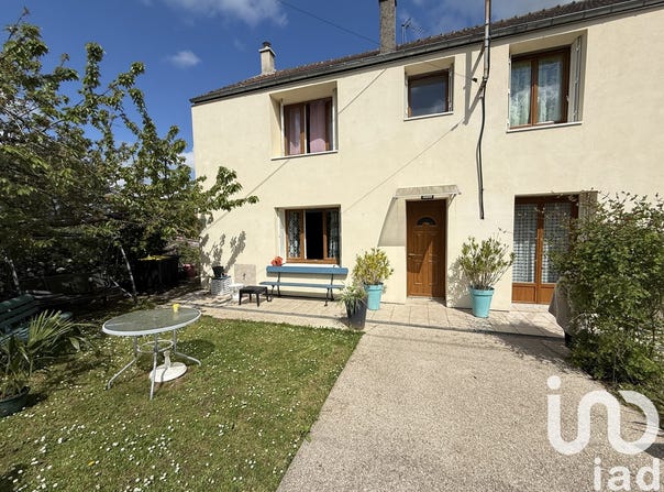 Sainte-Colombe, Auvergne-Rhône-Alpes 77650