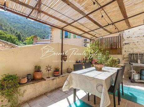 Fontaine-de-Vaucluse, Provence-Alpes-Côte d'Azur 84800