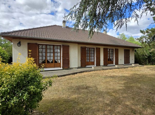 Mesnil-sur-l'Estrée, Eure 27650