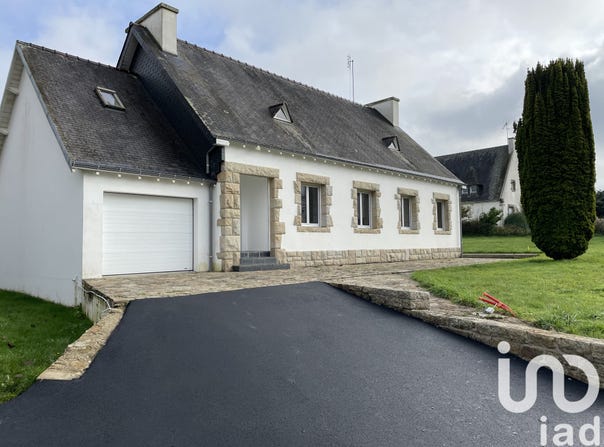 Pluguffan, Brittany 29700