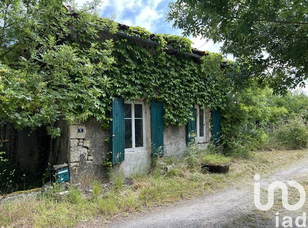 Charroux, Nouvelle-Aquitaine 86250