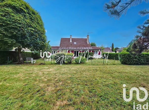 Le Mesnil-Saint-Denis, Île-de-France 78320
