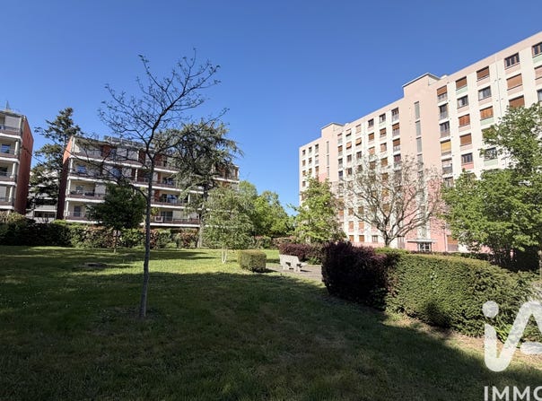Décines-Charpieu, Auvergne-Rhône-Alpes 69150