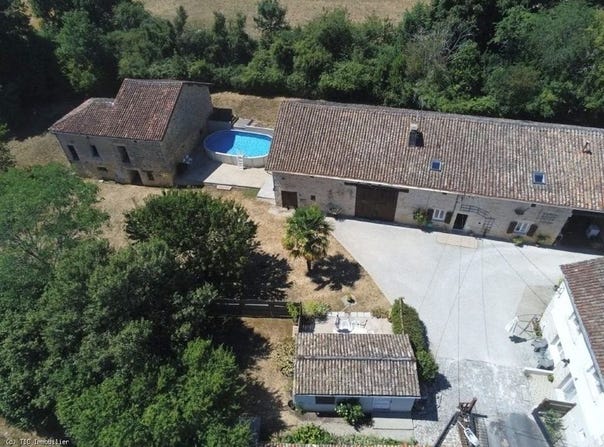 Civray, Poitou-Charentes 86400