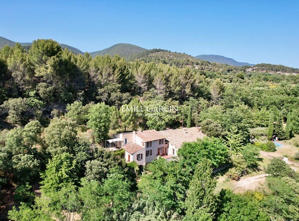 Vaugines, Provence-Alpes-Côte-d'Azur 84160