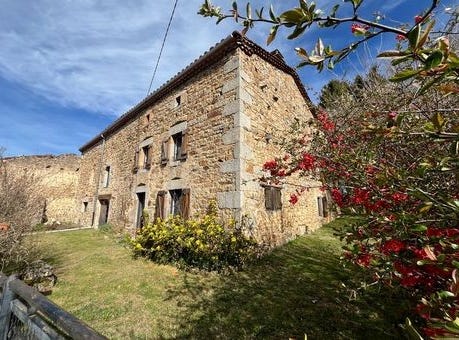 ECHANDELYS, Auvergne 63980
