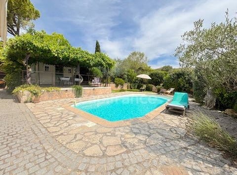 MOUANS SARTOUX, Provence-Alpes-Côte d'Azur 06370