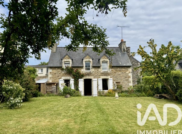 Plouha, Brittany 22580