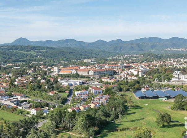 RIOM, Auvergne-Rhône-Alpes 63200