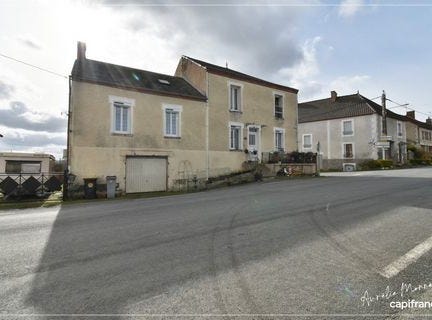 CHAMBERAT, Auvergne 03370