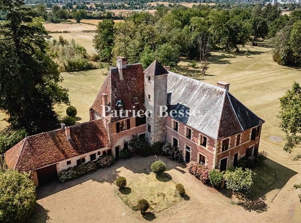 Moulins, Auvergne 03000
