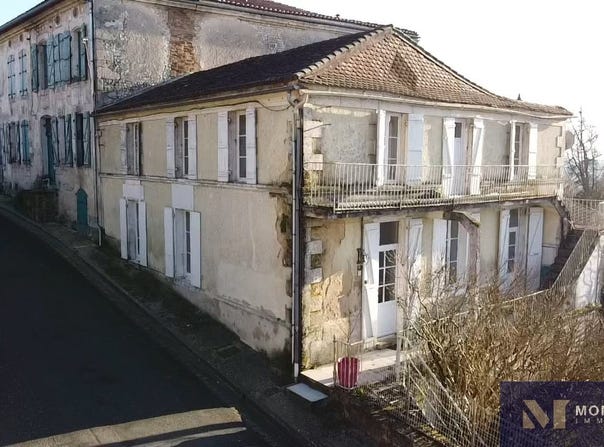 Montmoreau, Poitou-Charentes 16190