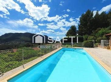 Le Revest-Les-Eaux, Provence-Alpes-Côte d'Azur 83200