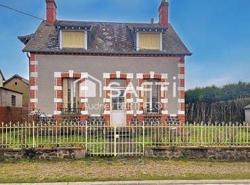 Vailly-Sur-Sauldre, Centre 18260