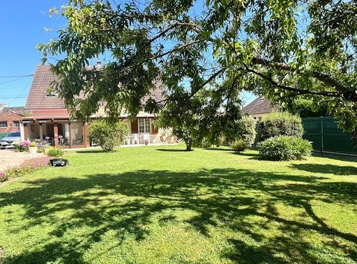 Noyon, Hauts-de-France 60400