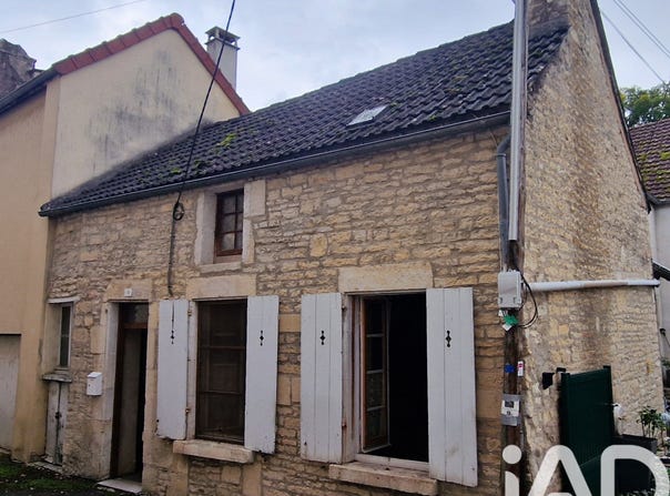 Ancy-le-Franc, Bourgogne-Franche-Comté 89160