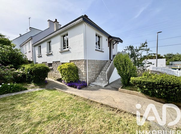 Hennebont, Brittany 56700