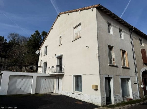 Nanteuil-en-Vallée, Poitou-Charentes 16700