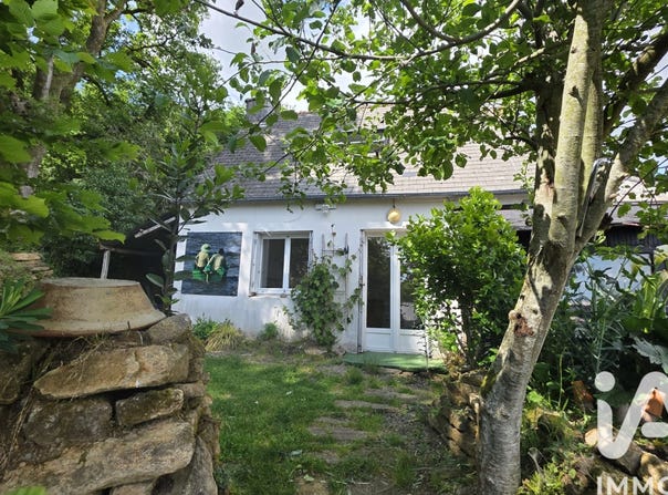 Plaudren, Brittany 56420