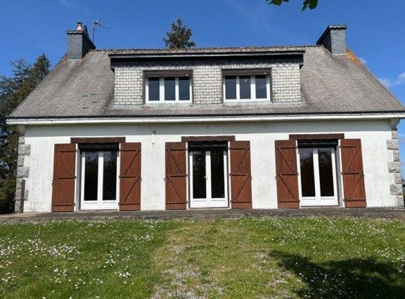 Ploërmel, Brittany 56800