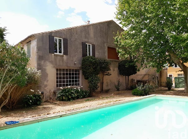 Saint-Gilles, Occitanie 30800