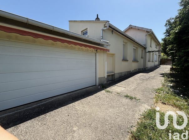 Saint-Thibault-des-Vignes, Île-de-France 77400