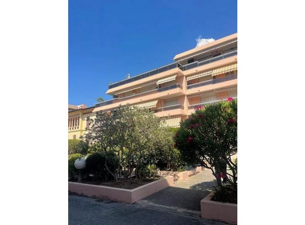 Roquebrune-Cap-Martin, Alpes-Maritimes 06190