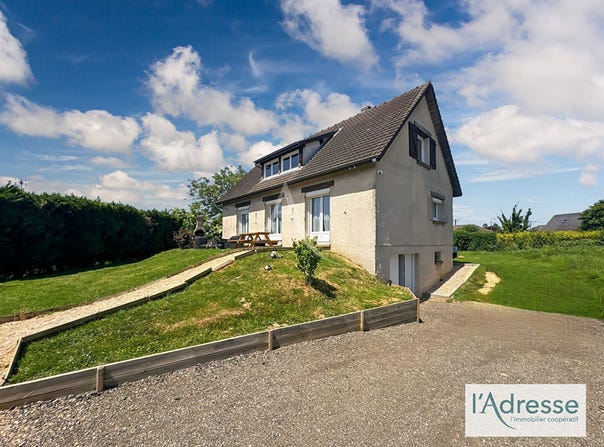 ECOUIS, Normandy 27440